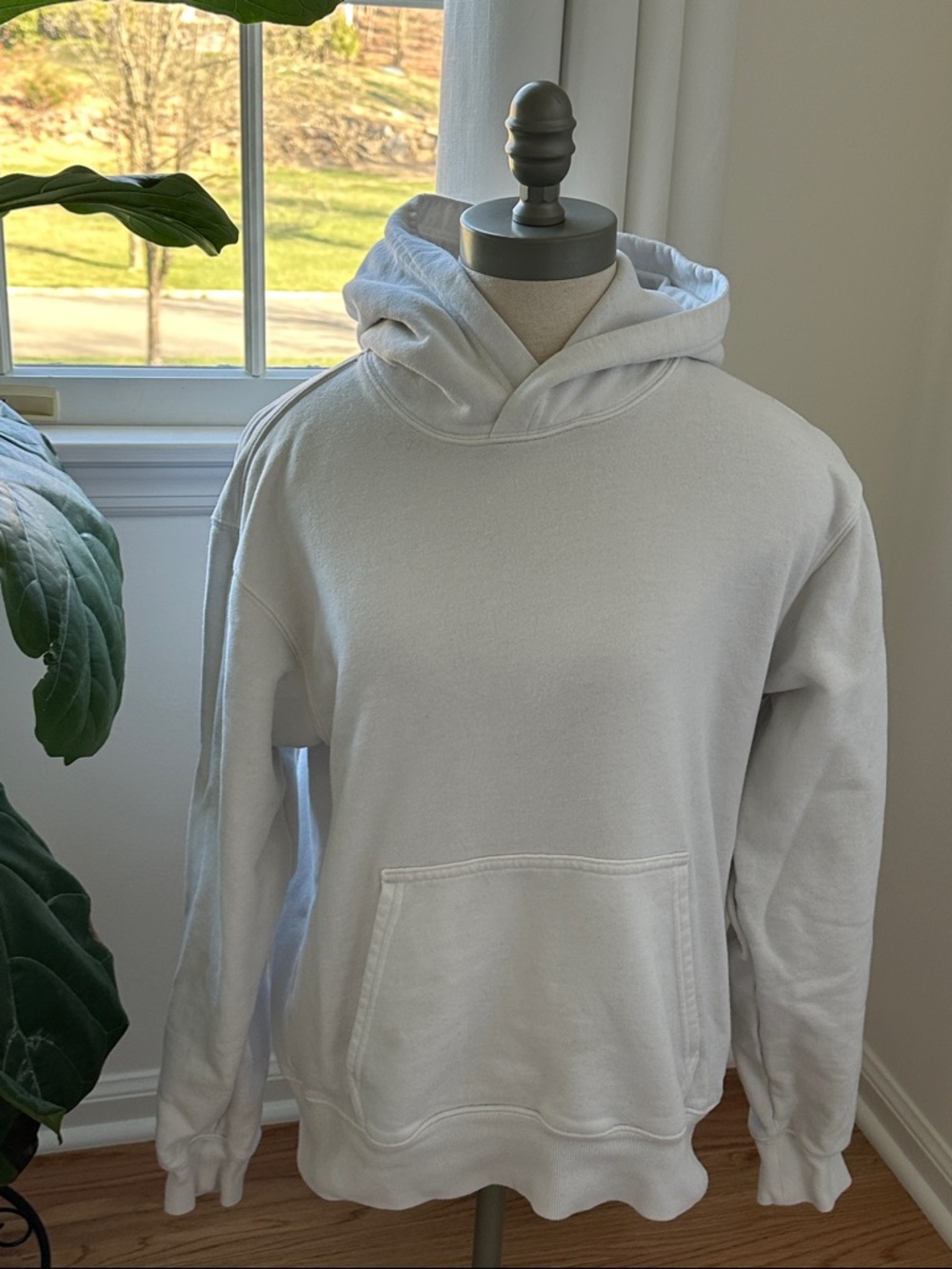 Aritzia TNA White "Sweatfleece" Hoodie
